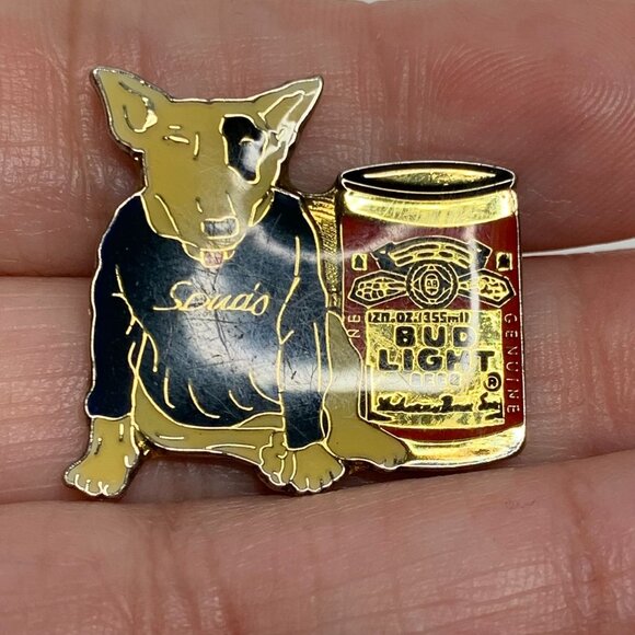 Vintage Busch Spuds Mackenzie Dog Mascot Pin 1" Beer Can Bud Light Budweiser - Picture 2 of 5